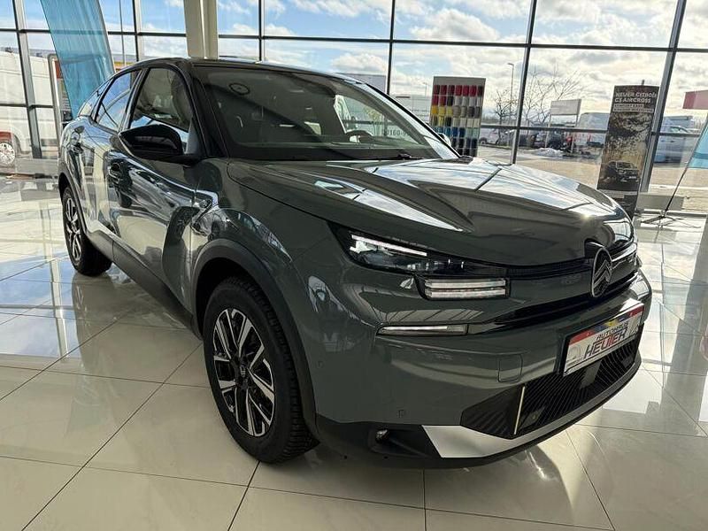 Neu Citroën C4 145 PS (106 kW) 2026 Manhattan grün SUV