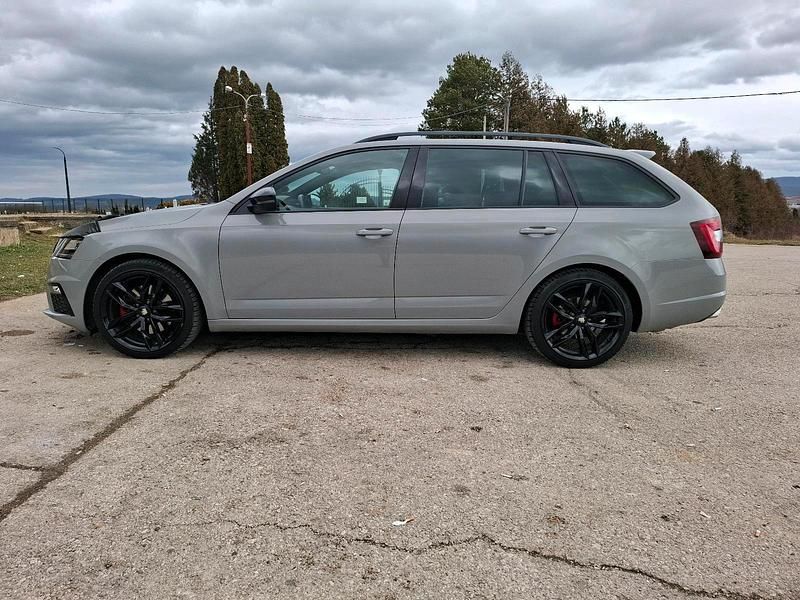Gebraucht Skoda Octavia vRS 184 PS (135 kW) 2019 Grau Kombi