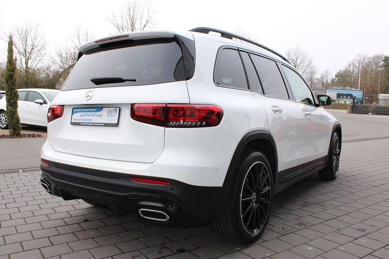 Gebraucht Mercedes GLB250 AMG 224 PS (164 kW) 2023 Weiß SUV