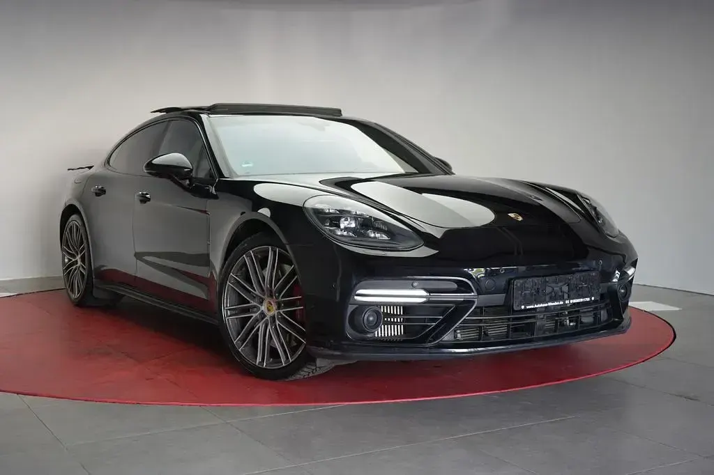 Gebraucht Porsche Panamera Turbo 549 PS (403 kW) 2016 Deep black perleffekt Limousine