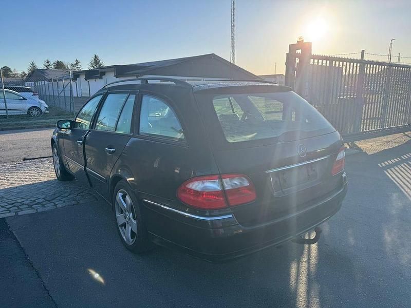 Gebraucht Mercedes E280 231 PS (169 kW) 2006 Schwarz Kombi