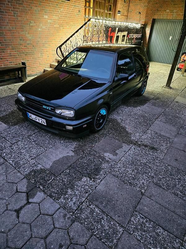 Gebraucht VW Golf III GTI 116 PS (85 kW) 1997 Schwarz Kleinwagen