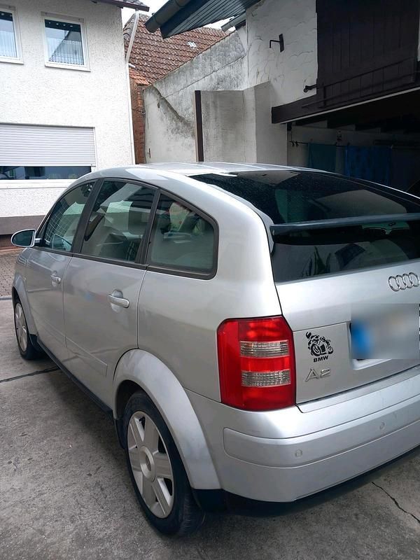 Usado Audi A2 75 HP (55 kW) 2003 Cinzento Citadino