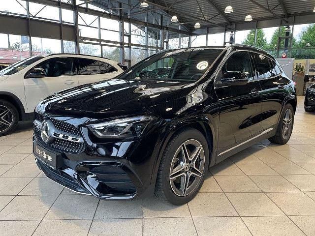Gebraucht Mercedes GLA200 AMG 150 PS (110 kW) 2025 Schwarz SUV