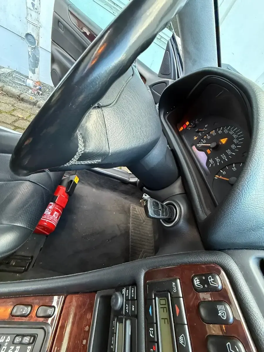 Gebraucht Mercedes CLK320 218 PS (160 kW) 1998 Schwarz Coupé