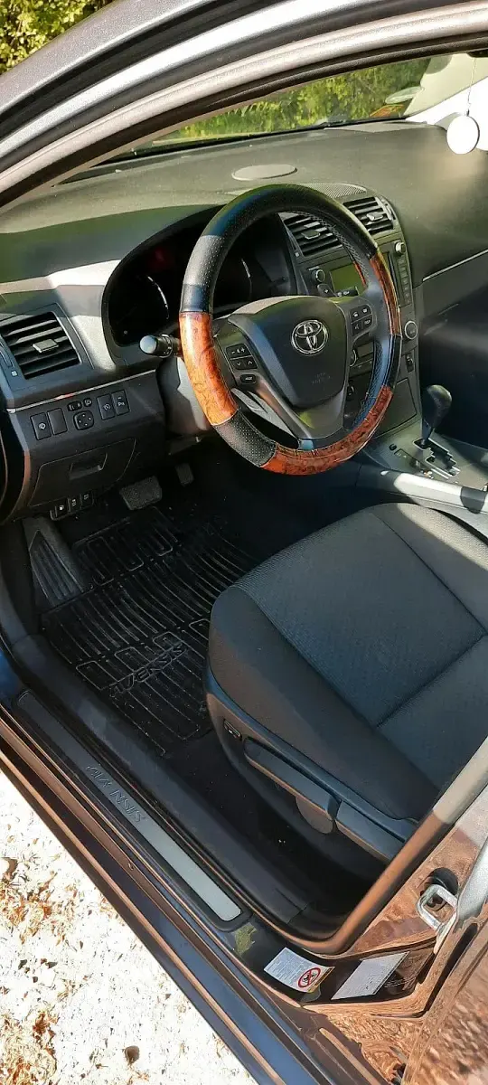 Gebraucht Toyota Avensis 150 PS (110 kW) 2010 Blau Kombi