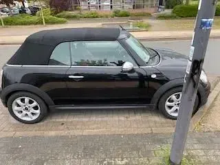 Gebraucht Mini One Cabriolet 98 PS (72 kW) 2011 Schwarz Cabrio