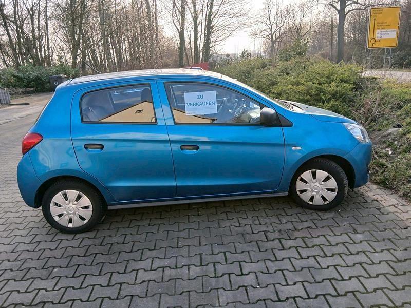 Second-hand Mitsubishi Space Star 71 CP (52 kW) 2015 Albastru Hatchback