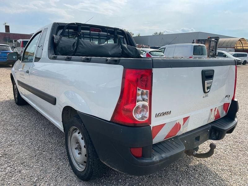 Gebraucht Dacia Logan Pick-Up 75 PS (55 kW) 2011 Weiß Pickup