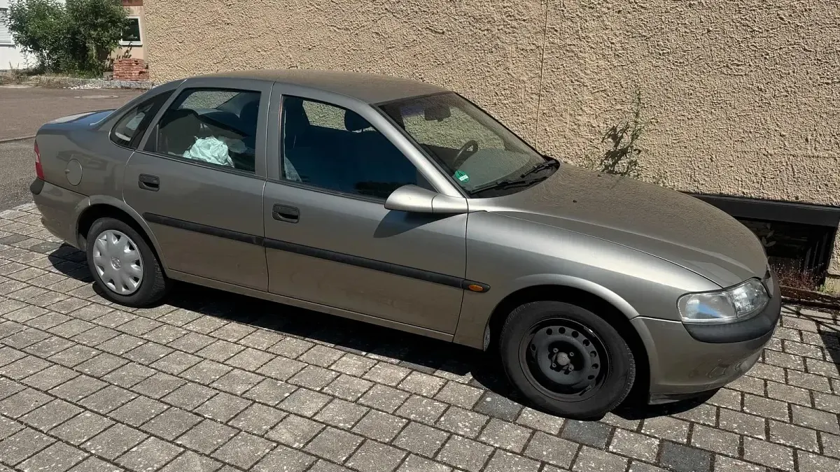 Gebraucht Opel Vectra 115 PS (84 kW) 1996 Limousine