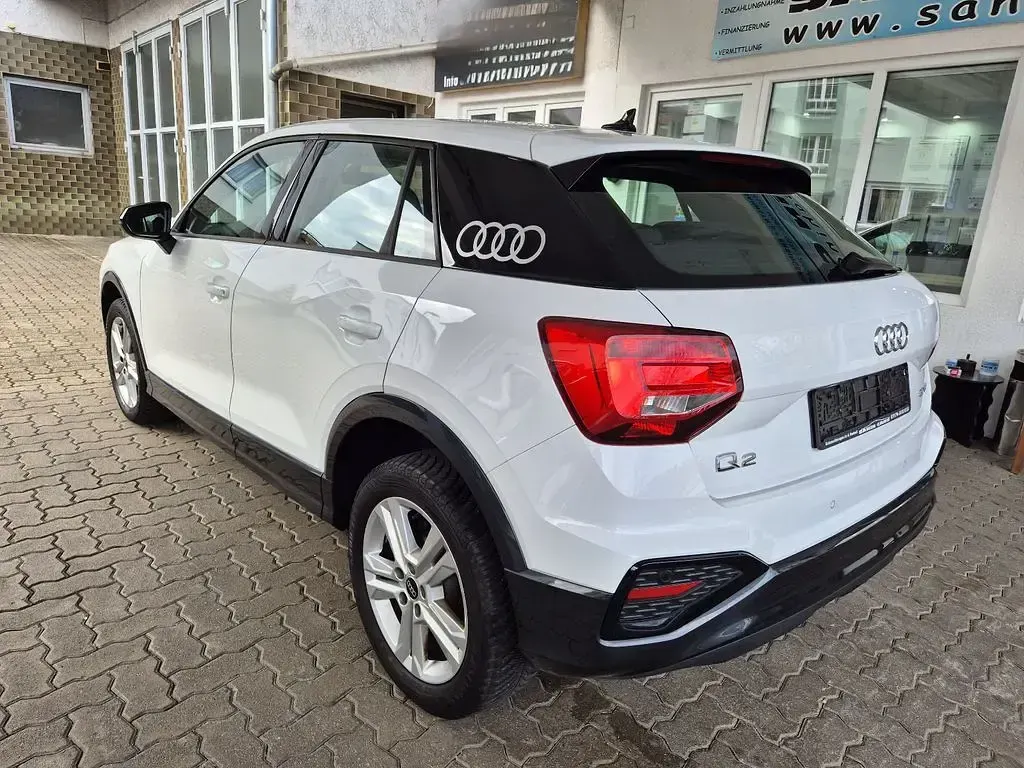Używany Audi Q2 Advanced 116 KM (85 kW) 2023 Biały SUV
