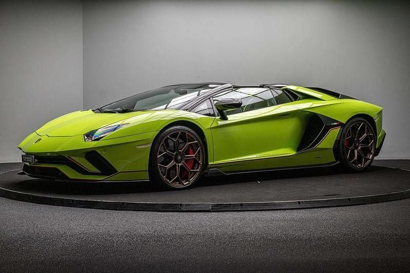 Gebraucht Lamborghini Aventador 2022 Grün Cabrio