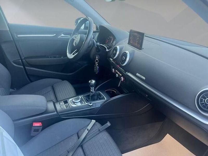 Gebraucht Audi A3 Sport 116 PS (85 kW) 2017 Silber Kombi