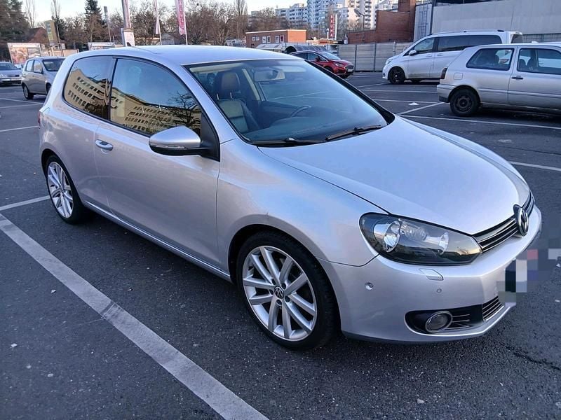 Gebraucht VW Golf VI Highline 160 PS (117 kW) 2008 Silber Kleinwagen