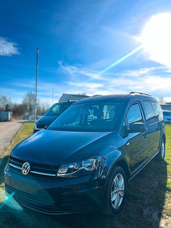 Gebraucht VW Caddy Maxi Conceptline 102 PS (75 kW) 2016 Blau Van / Kleinbus