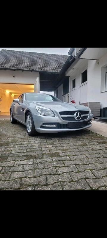 Gebraucht Mercedes SLK200 185 PS (136 kW) 2011 Silber Cabrio