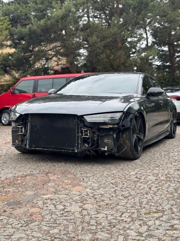 Grau Gebraucht 2017 Audi RS7 Sport Kleinwagen | 25.450 € - Bild 1/4