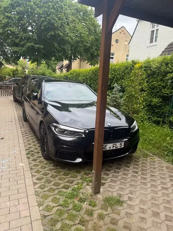 Gebraucht BMW 530 Performance 265 PS (194 kW) 2019 Schwarz Kombi