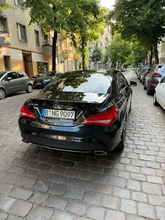 Gebraucht Mercedes CLA200 156 PS (114 kW) 2016 Schwarz Coupé