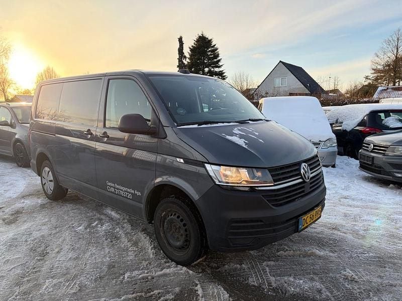 Gebraucht VW Transporter 150 PS (110 kW) 2021 Grau Van