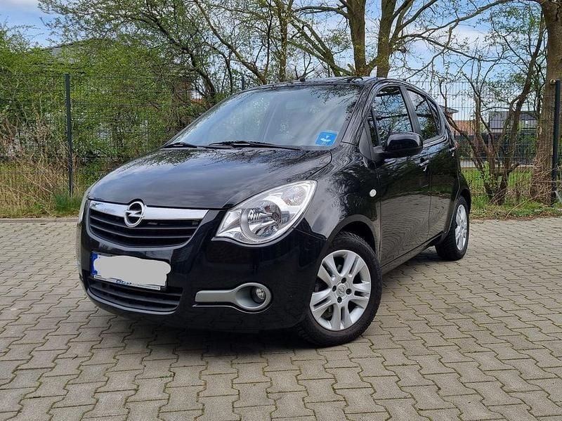 Gebraucht Opel Agila Edition 94 PS (69 kW) 2012 Schwarz Kleinwagen