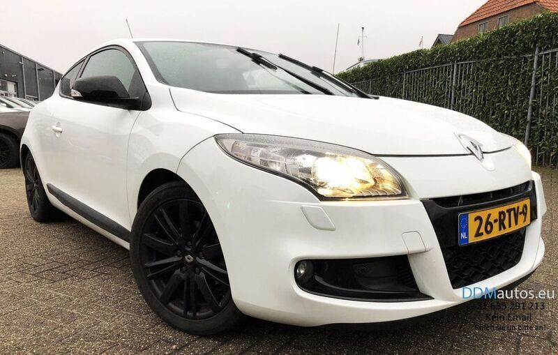 Weiß Gebraucht 2011 Renault Mégane III Coupé | 2.900 € (Guter Preis) - Bild 1/4