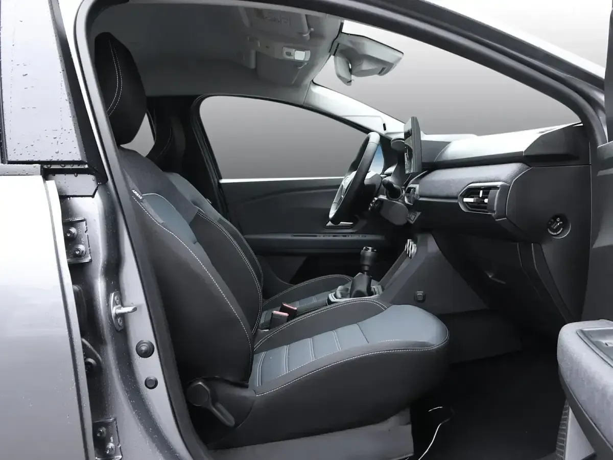 Gebraucht Dacia Sandero Journey 101 PS (74 kW) 2026 Grau Kleinwagen