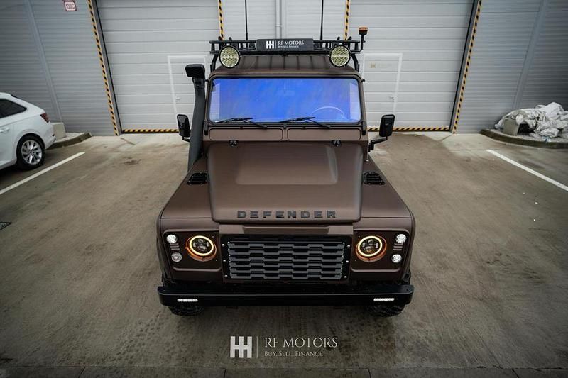 Gebraucht Land Rover Defender S 122 PS (89 kW) 2011 Braun SUV