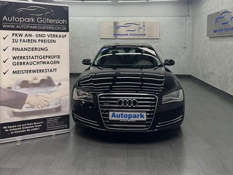Schwarz Gebraucht 2011 Audi A8 Comfort Limousine | 14.499 € - Bild 1/4