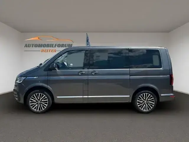 Gebraucht VW Multivan Style 150 PS (110 kW) 2020 Silber Van / Kleinbus