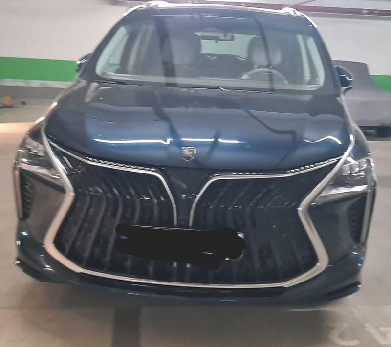 Gebraucht DFSK Forthing 4 177 PS (130 kW) 2024 Grün Van / Kleinbus