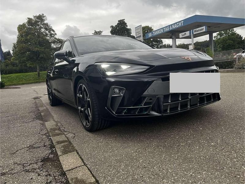 Schwarz Gebraucht 2025 Cupra Leon VZ Kombi | 37.000 € (Superpreis) - Bild 1/4