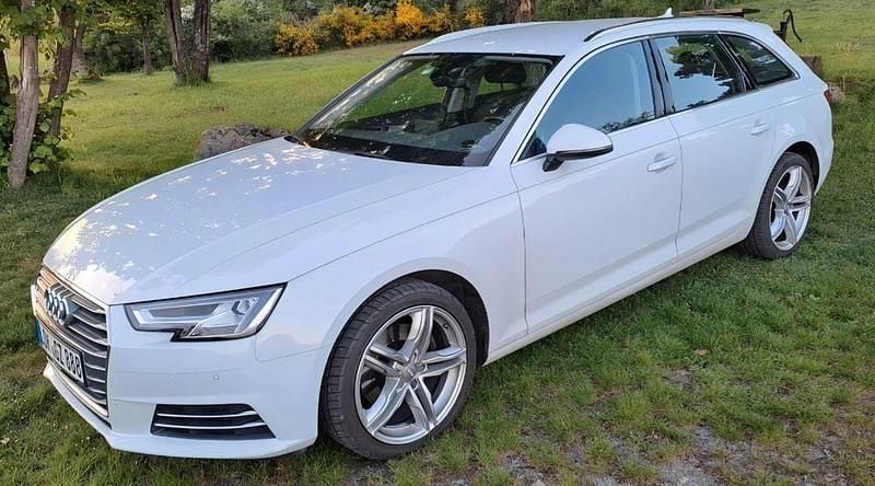 Gebraucht Audi A4 Sport 150 PS (110 kW) 2016 Weiß Kombi