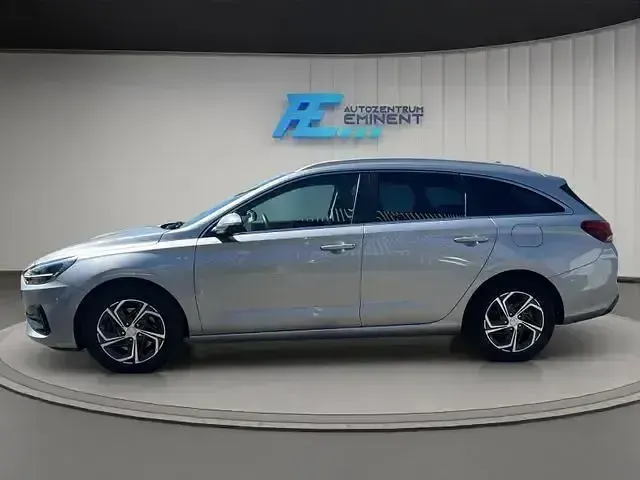 Gebraucht Hyundai i30 160 PS (117 kW) 2023 Silber Kombi