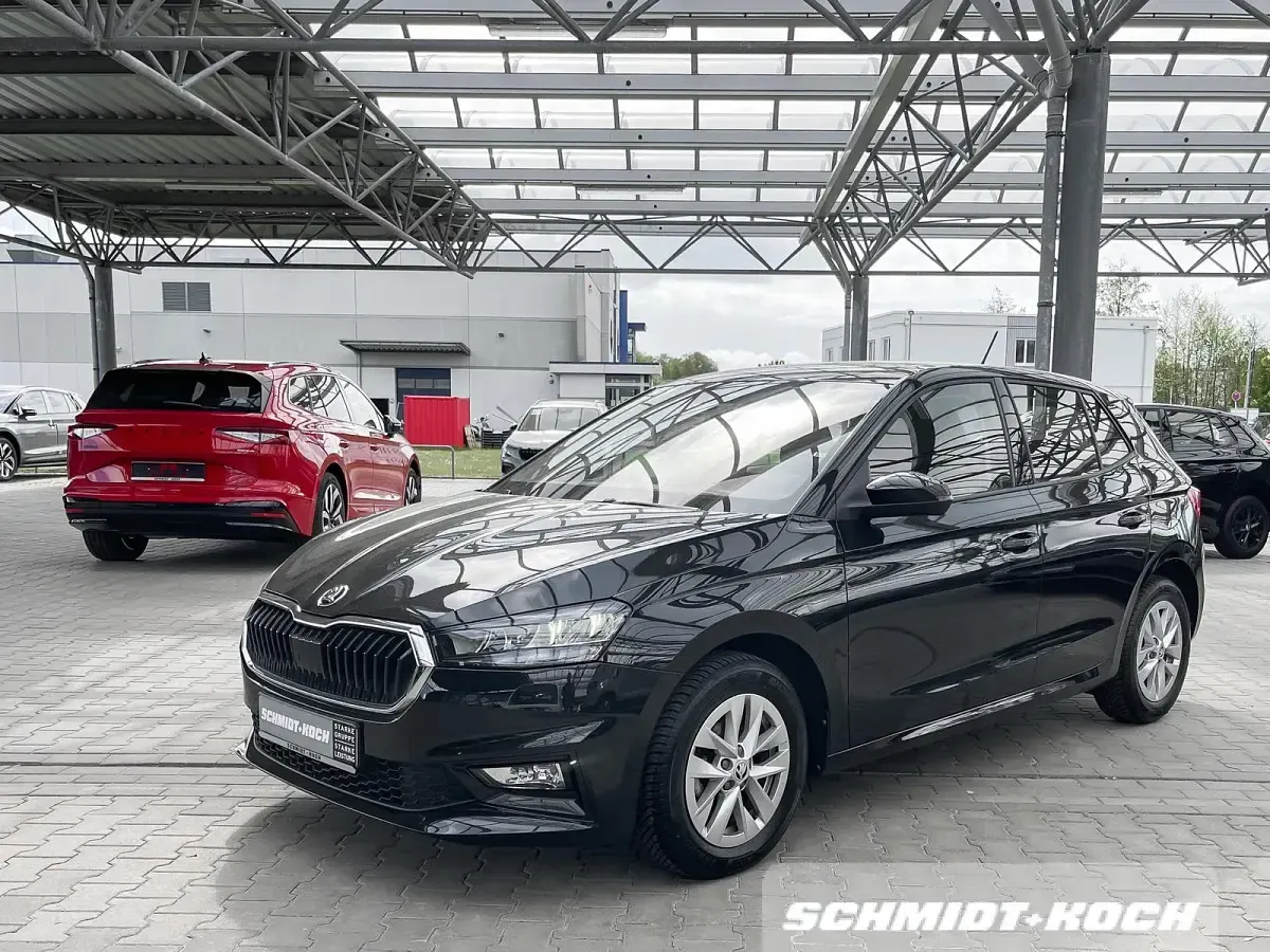 Gebraucht Skoda Fabia Active 80 PS (58 kW) 2022 Black magic perleffekt (schwarz) Kleinwagen