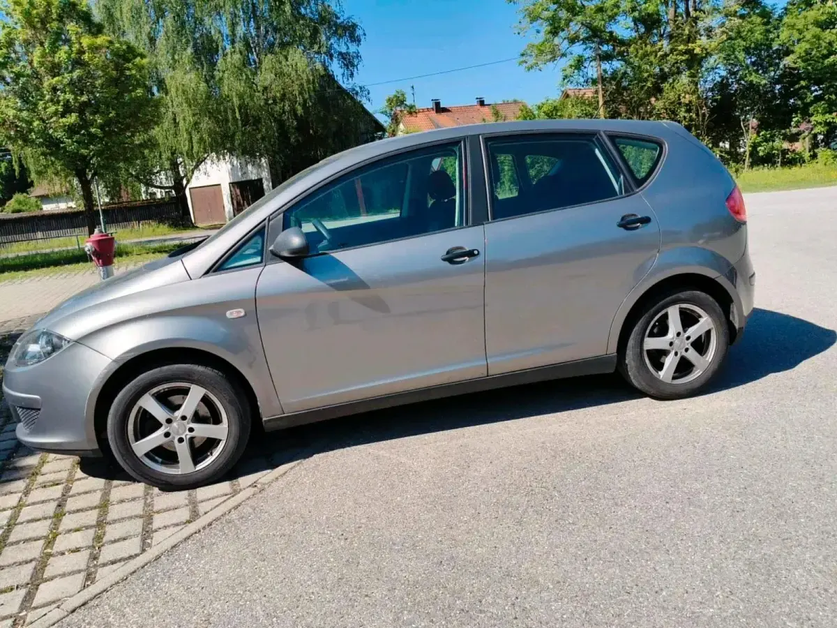 Gebraucht Seat Altea 102 PS (75 kW) 2005 Grau Van / Kleinbus