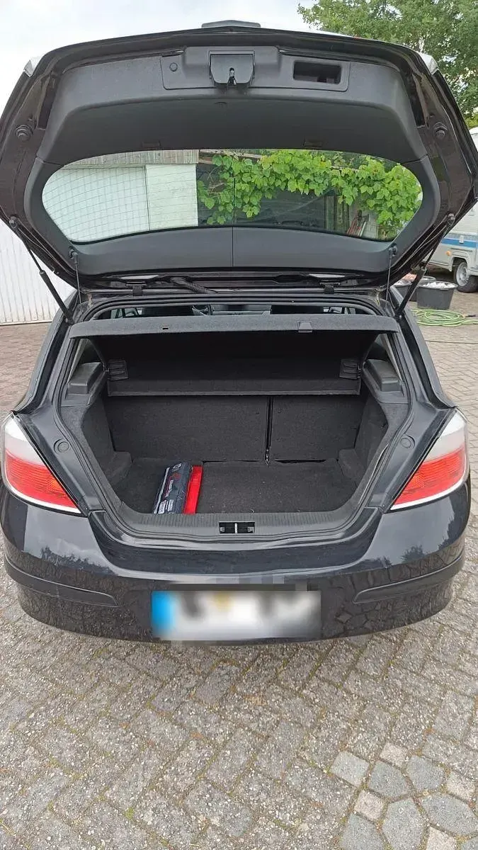 Gebraucht Opel Astra 105 PS (77 kW) 2005 Schwarz Limousine