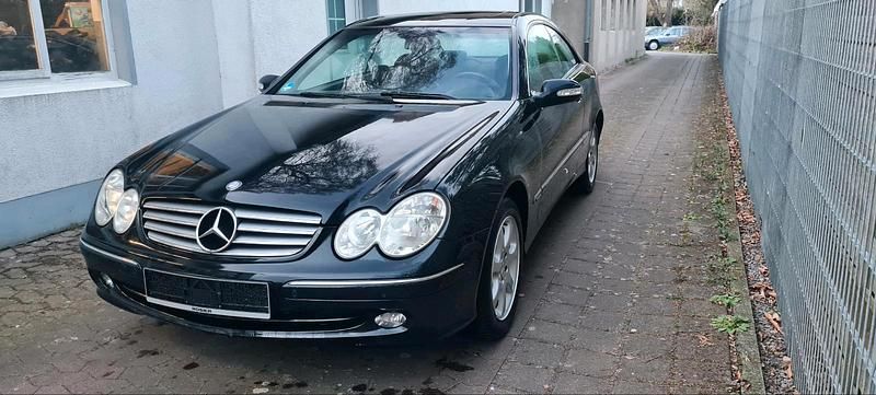 Gebraucht Mercedes CLK240 170 PS (125 kW) 2004 Schwarz Coupé