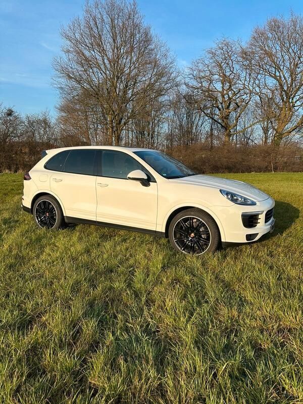 Weiß Gebraucht 2015 Porsche Cayenne S SUV | 35.900 € - Bild 1/4