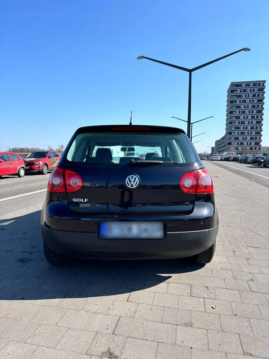 Gebraucht VW Golf V 80 PS (58 kW) 2006 Schwarz Kleinwagen