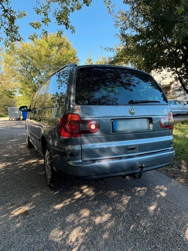 Gebraucht VW Sharan 150 PS (110 kW) 2009 Grau Van / Kleinbus