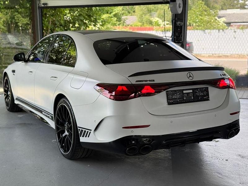 Gebraucht Mercedes E53 AMG Premium Plus 449 PS (330 kW) 2024 Weiß Limousine