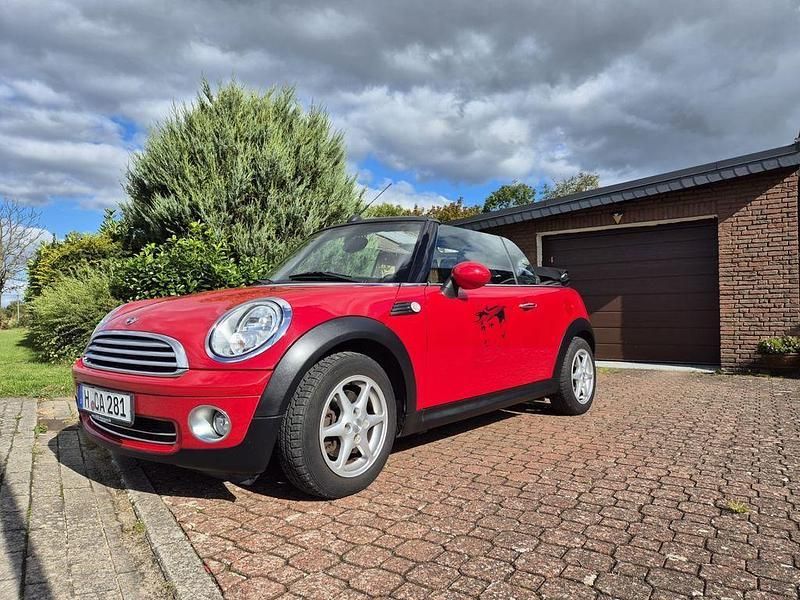 Rot Gebraucht 2009 Mini Cooper Cabriolet Cabrio | 10.000 € (Teuer) - Bild 1/4