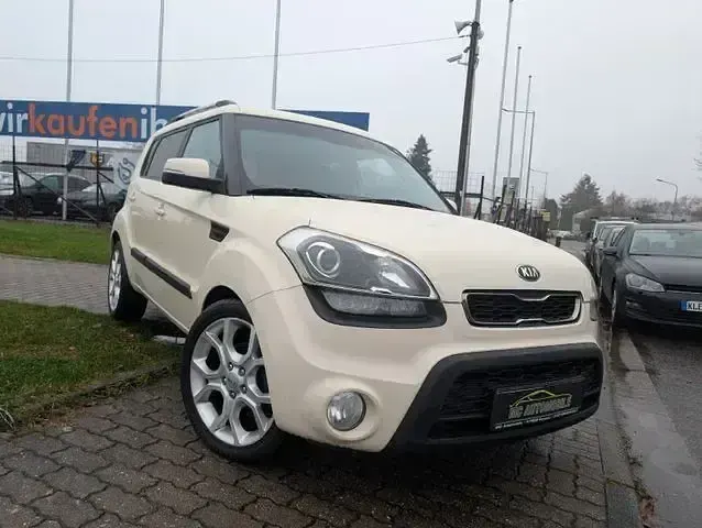 Gebraucht Kia Soul Spirit 128 PS (94 kW) 2013 Beige SUV