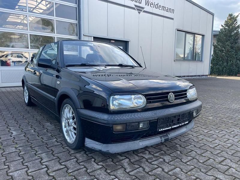 Gebraucht VW Golf Cabriolet 90 PS (66 kW) 1998 Schwarz Cabrio