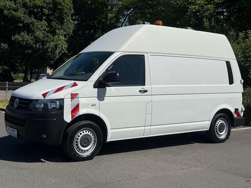 Gebraucht VW T5 102 PS (75 kW) 2015 Weiß Van