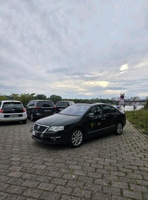 Grün Gebraucht 2008 VW Passat Limousine | 1.800 € (Superpreis) - Bild 1/4