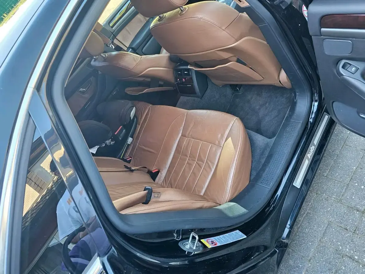 Gebraucht Audi A8 280 PS (205 kW) 2003 Schwarz Limousine