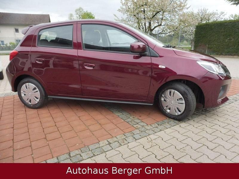 Neu Mitsubishi Space Star Select 71 PS (52 kW) 2025 Rot Kleinwagen
