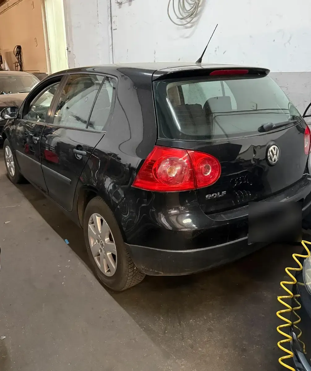 Gebraucht VW Golf V 80 PS (58 kW) 2005 Schwarz Kleinwagen